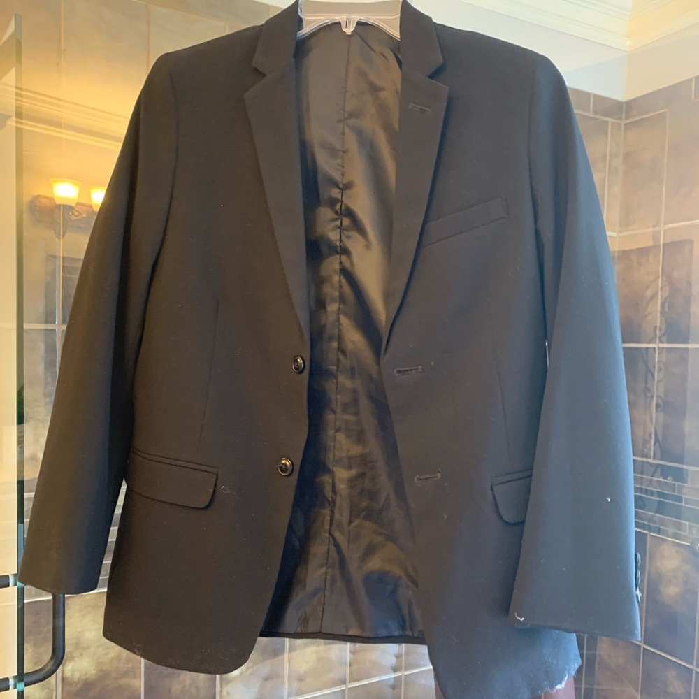 Chaps black suit jacket in boys size 16 regular